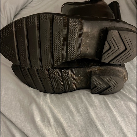 Hunter Boots - Picture 2 of 4